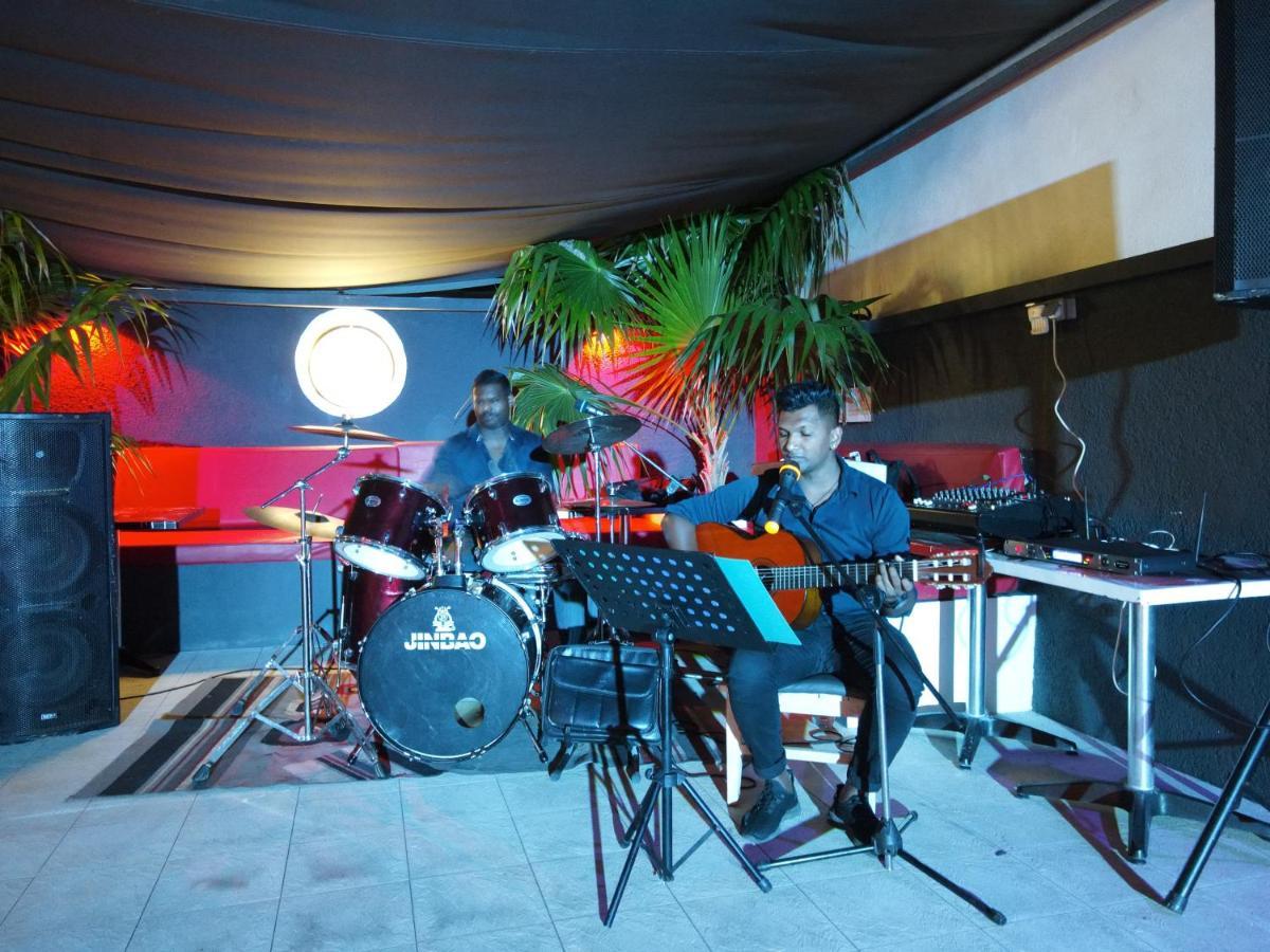 Le Pole Hotel Grand-Baie Kültér fotó
